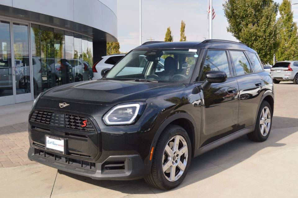 2025 MINI Countryman