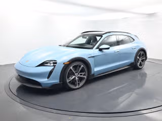 2023 Porsche Taycan Cross Turismo's photo