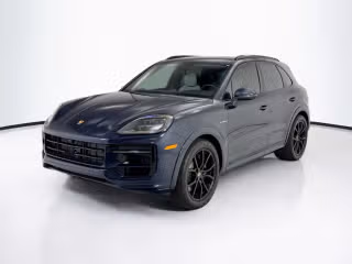 2026 Porsche Cayenne E-Hybrid's photo