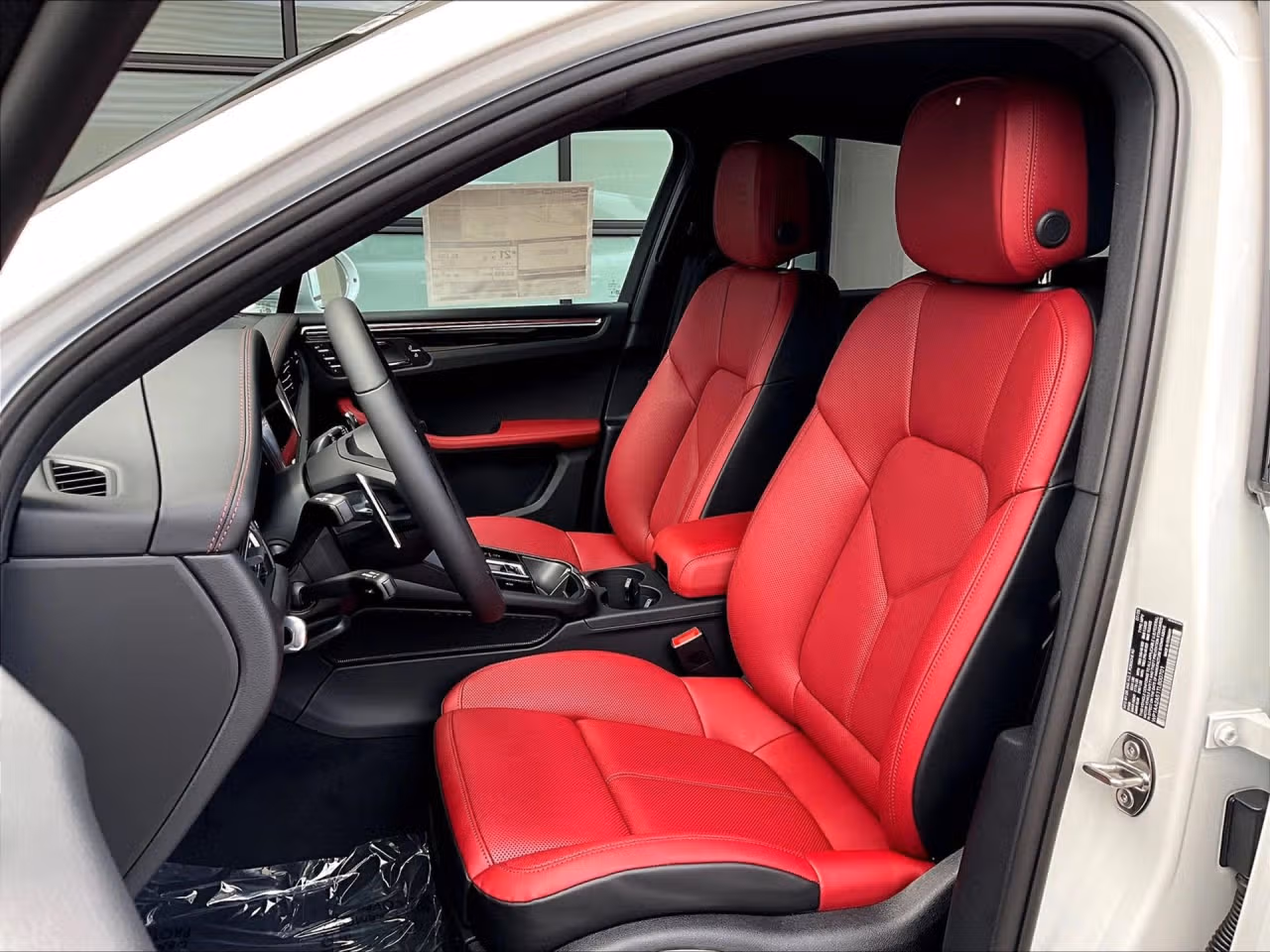 2026 Porsche Macan Base - Photo 36