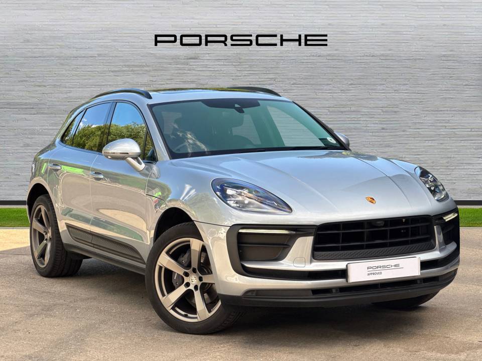 2023 PORSCHE MACAN