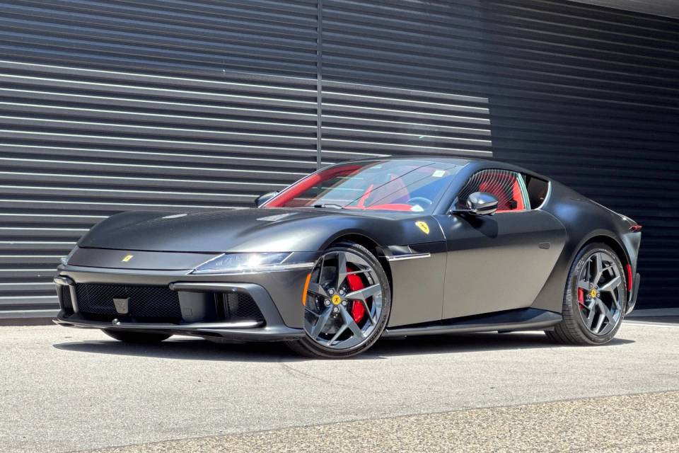 2025 Ferrari 12Cilindri Base