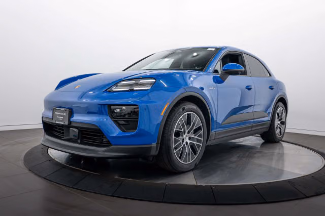 Used 2026 Porsche Macan Base with VIN WP1AA2XA6TL000935 for sale in Highland Park, IL