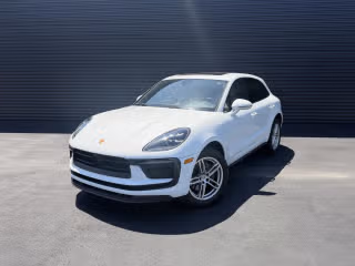 2023 Porsche Macan T's photo
