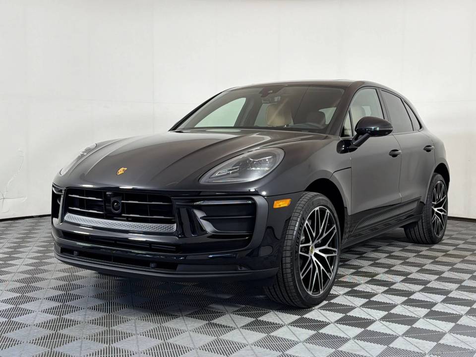 2026 Porsche Macan