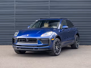 2026 Porsche Macan -'s photo