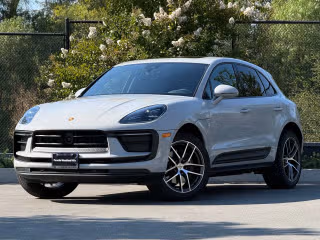 2026 Porsche Macan's photo