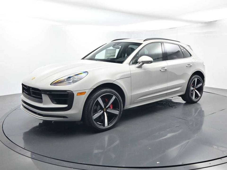 2026 Porsche Macan