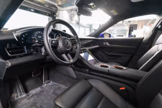 2025 Porsche Taycan Turbo - Photo 25