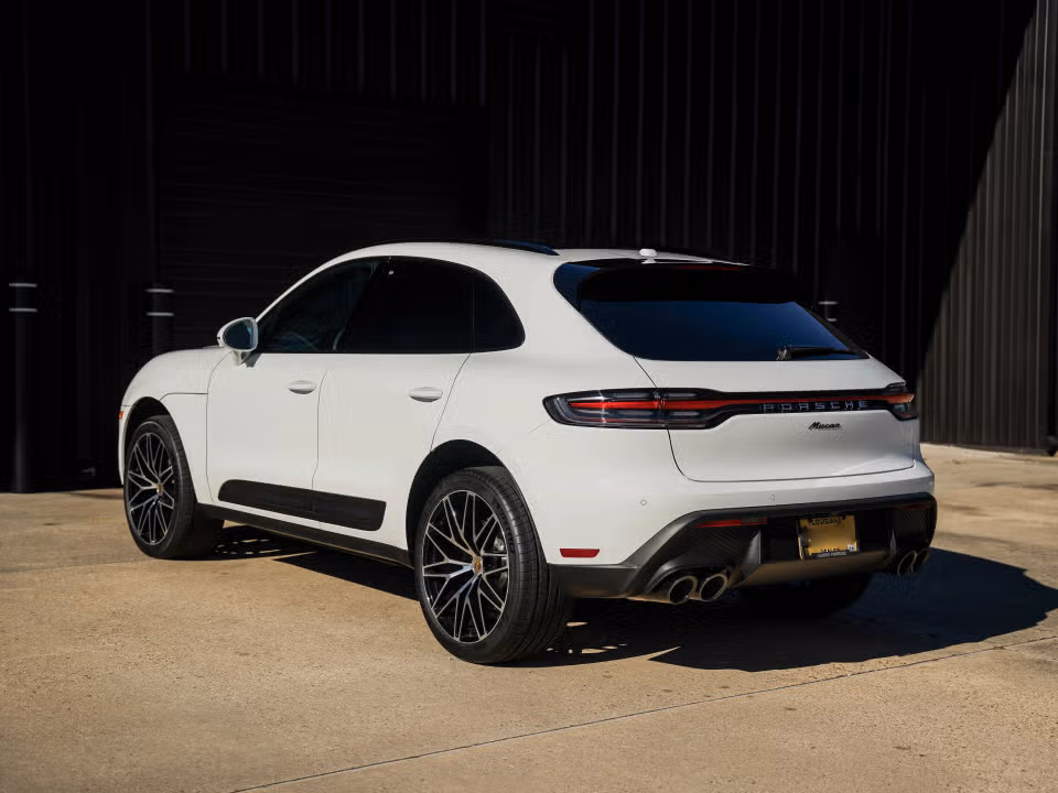 2026 Porsche Macan T - Photo 19