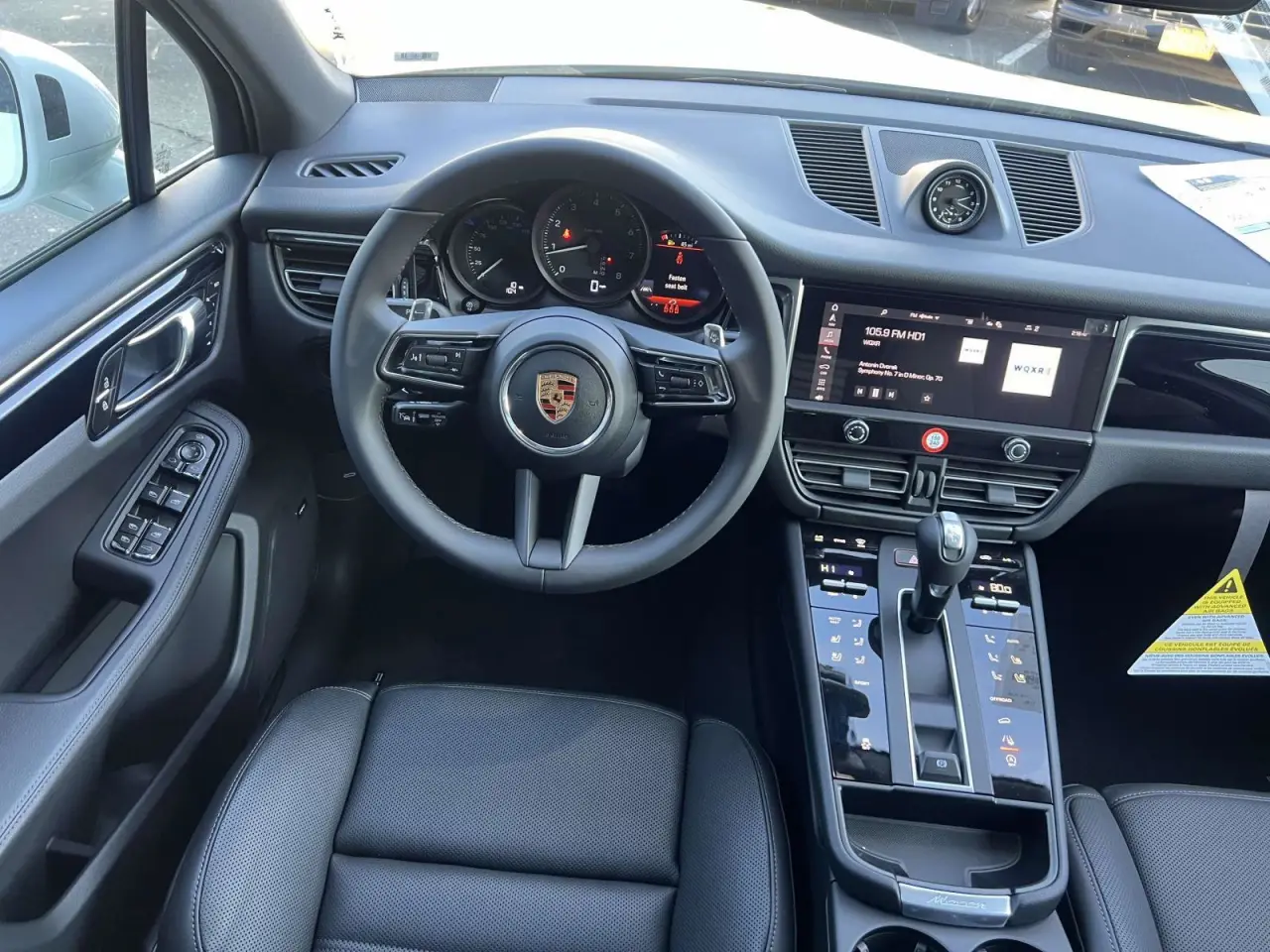 2026 Porsche Macan T - Photo 32