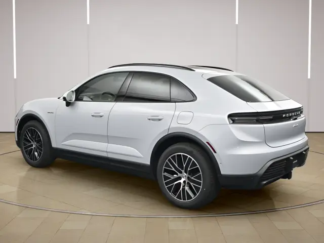 2026 Porsche Macan Base - Photo 22