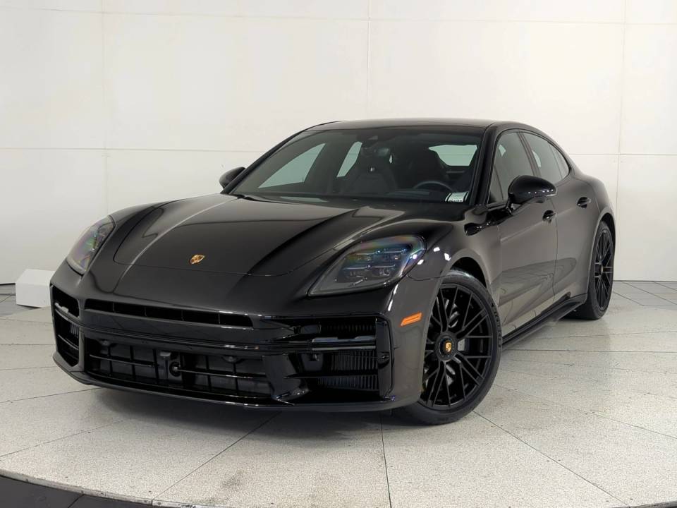 2026 Porsche Panamera
