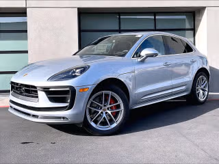 2026 Porsche Macan S's photo