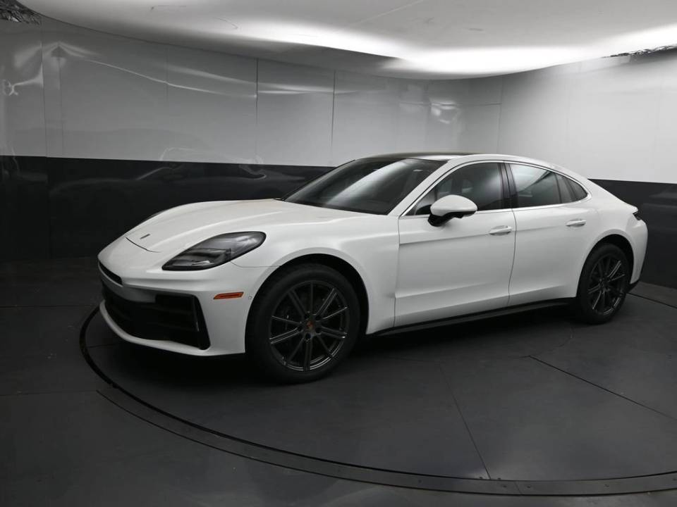 2026 Porsche Panamera