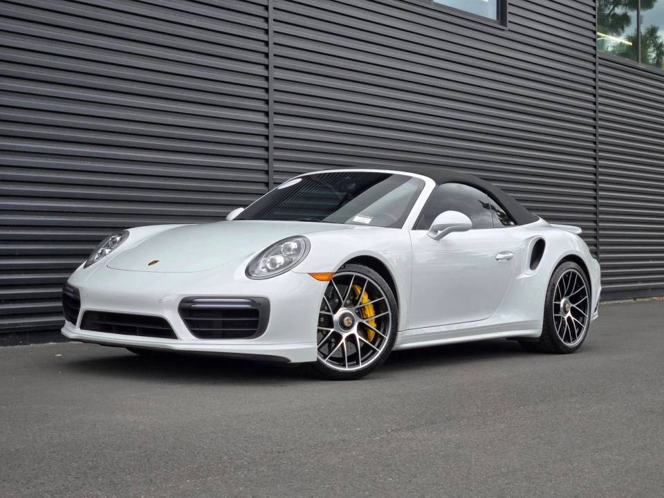 2019 Porsche 911 Turbo S
