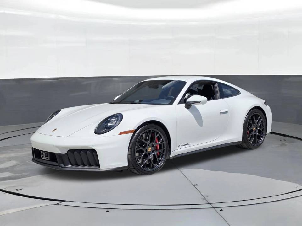2025 Porsche 911 GTS