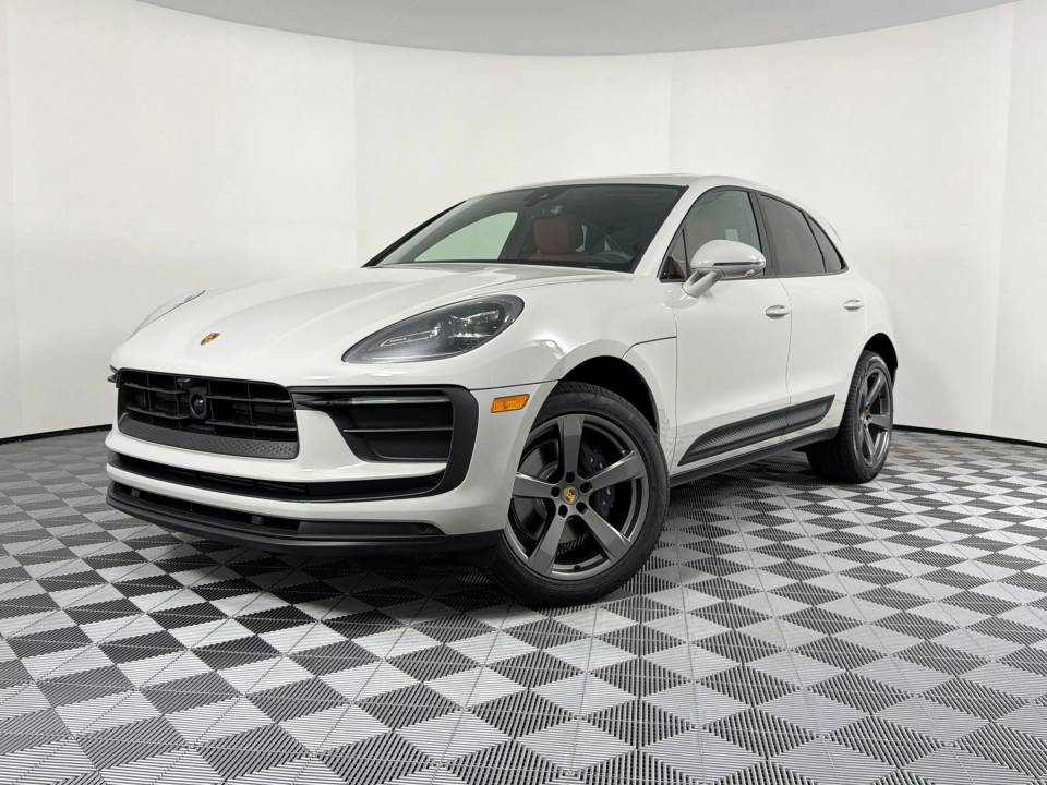 2026 Porsche Macan
