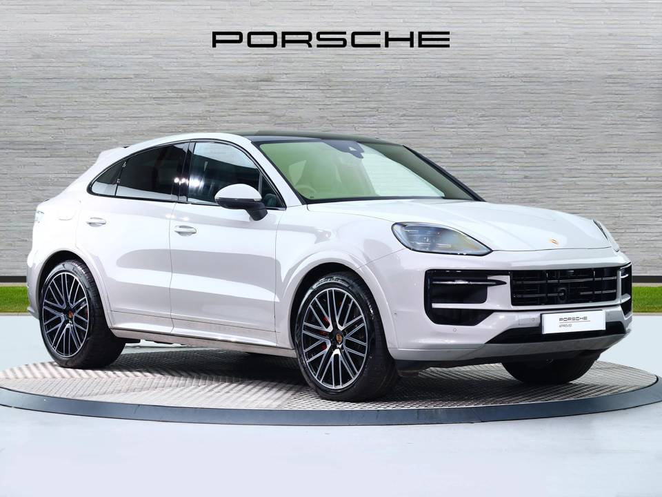 2025 PORSCHE CAYENNE