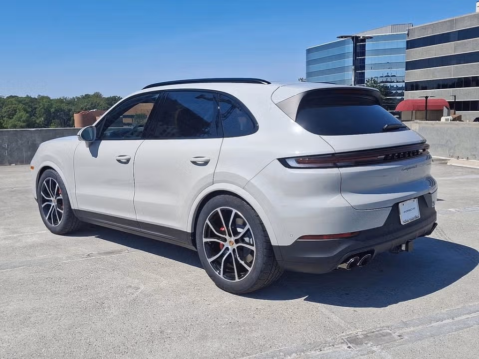 2026 Porsche Cayenne S - Photo 19