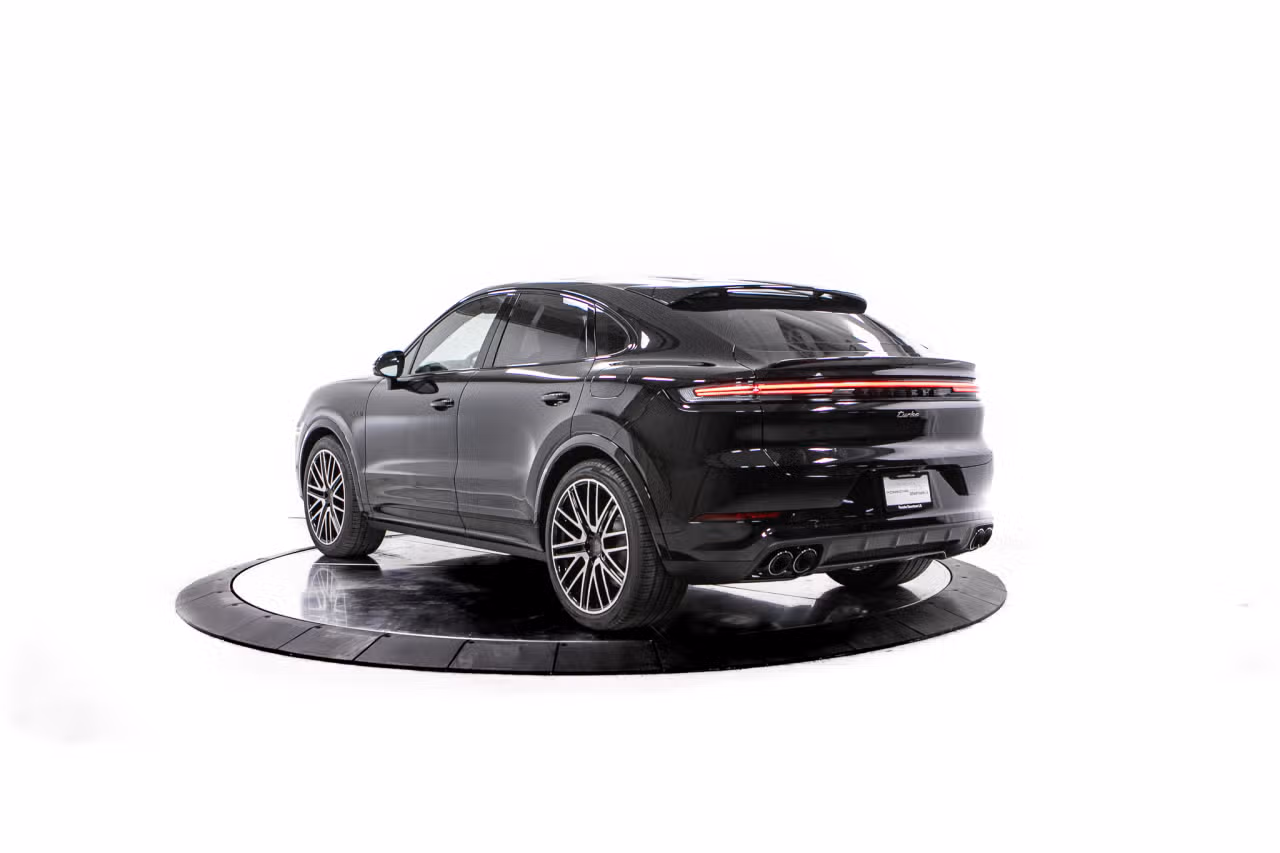 2026 Porsche Cayenne Coup Turbo E-Hybrid - Photo 20