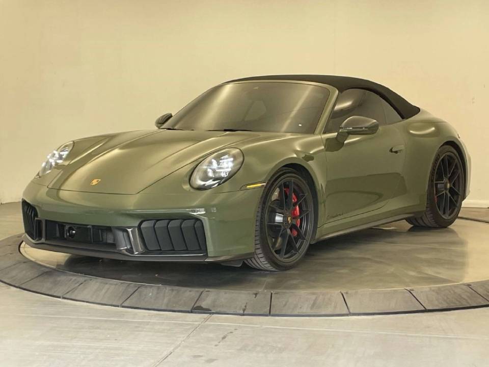 2025 Porsche 911 GTS