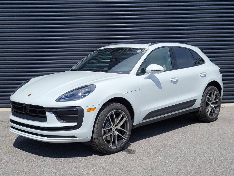 2026 Porsche Macan