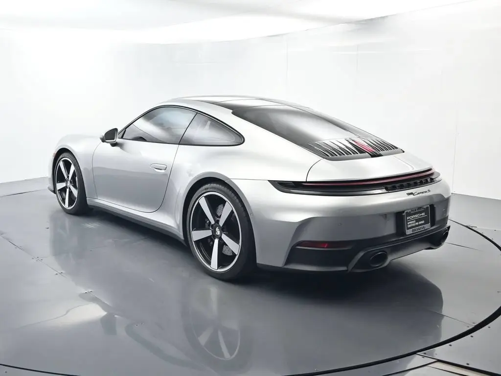 2025 Porsche 911 S - Photo 24
