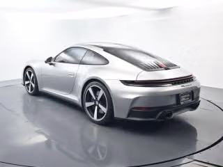 2025 Porsche 911 S - Photo 17