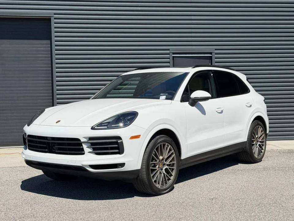 2023 Porsche Cayenne Base