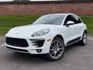 2016 Porsche Macan S's photo
