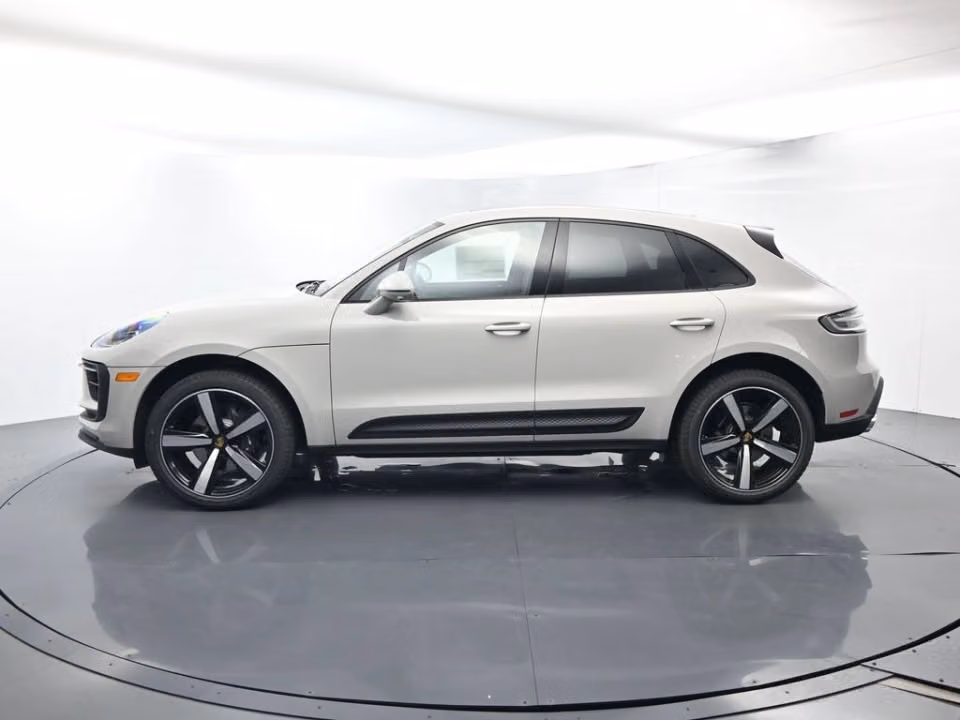 2026 Porsche Macan Base - Photo 19