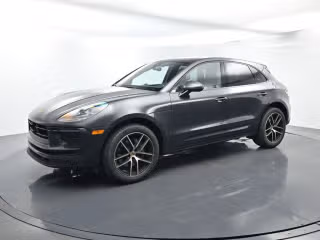 2023 Porsche Macan -'s photo