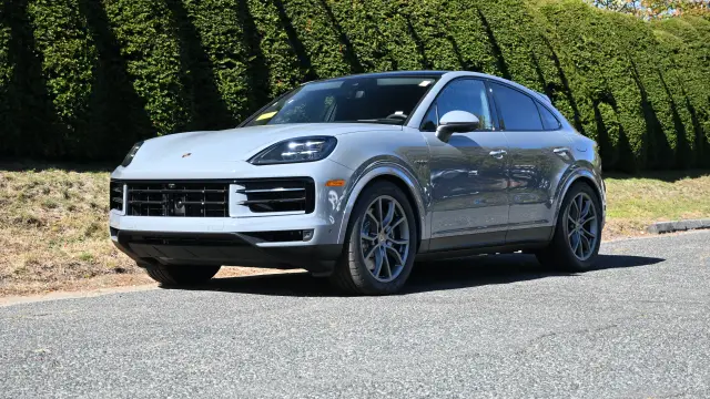 2026 Porsche Cayenne Coup E-Hybrid - Photo 6