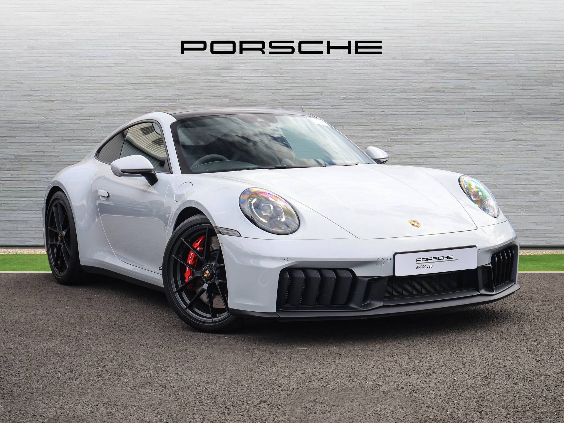 911 Carrera 4 GTS, photo 1 of 36