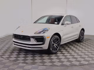 2025 Porsche Macan -'s photo