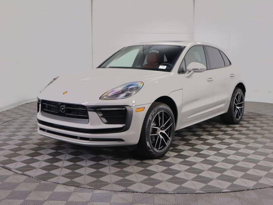 2025 Porsche Macan