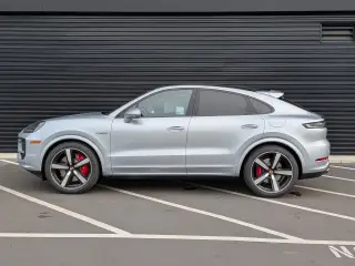 2026 Porsche Cayenne Coup S E-Hybrid - Photo 13