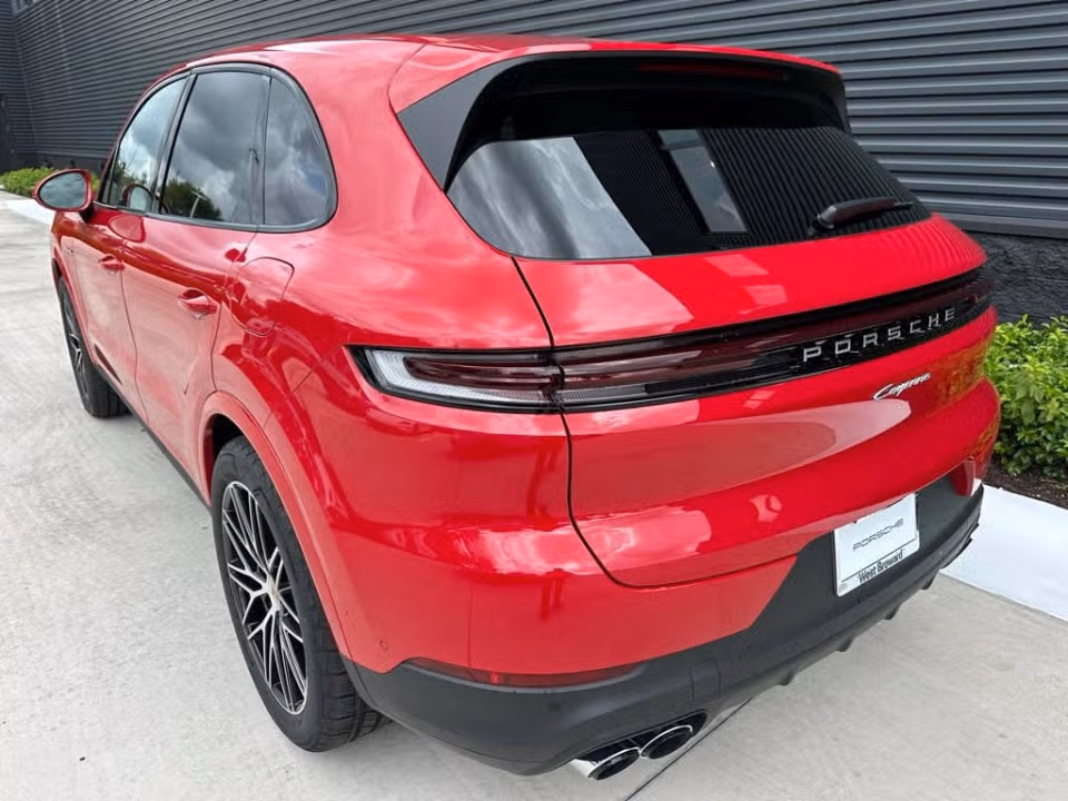 2025 Porsche Cayenne E-Hybrid - Photo 19