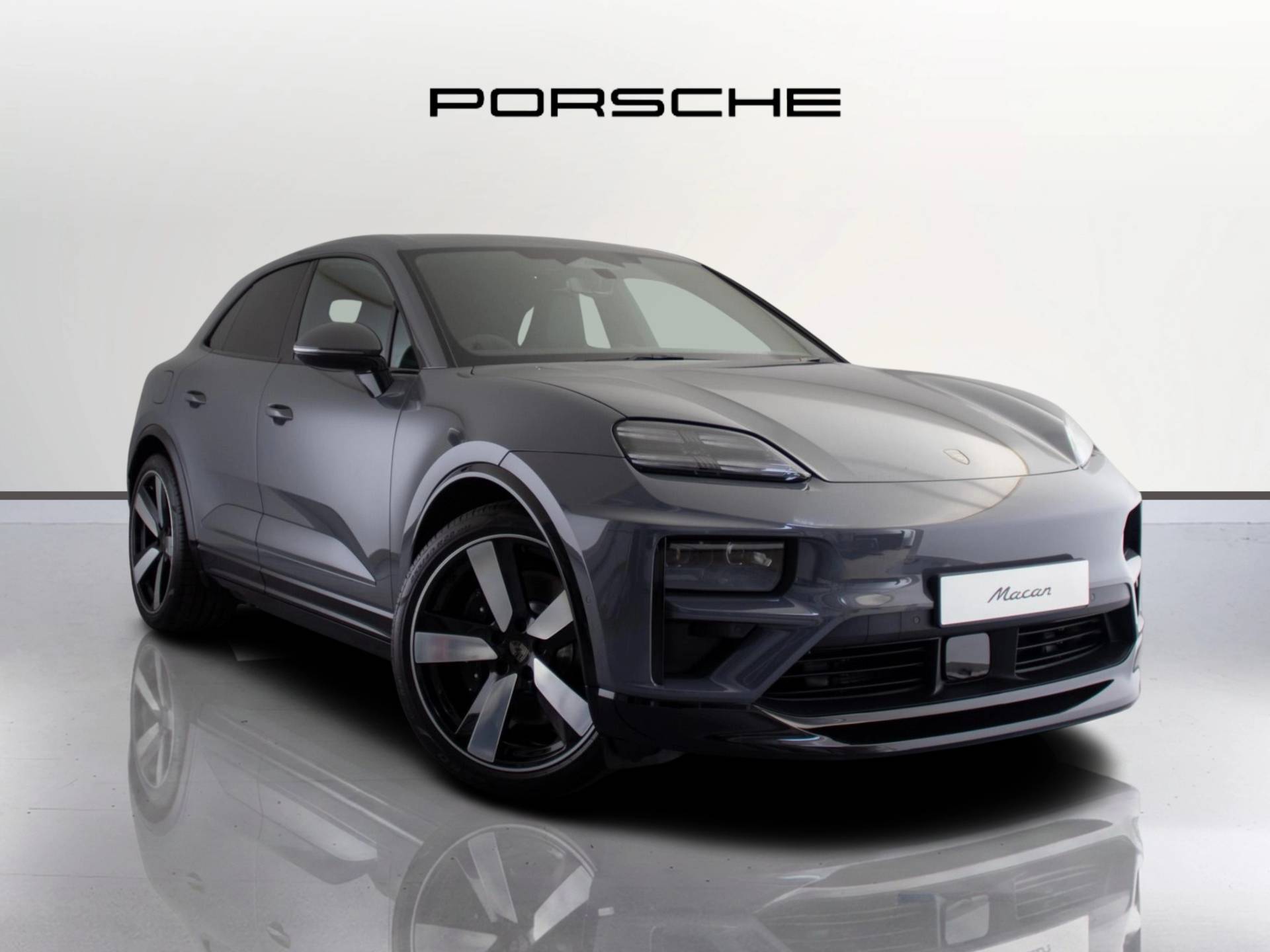 Macan Turbo, photo 1 of 52