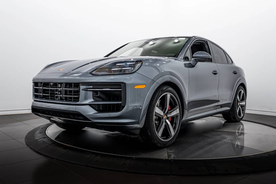 2026 Porsche Cayenne Coup GTS