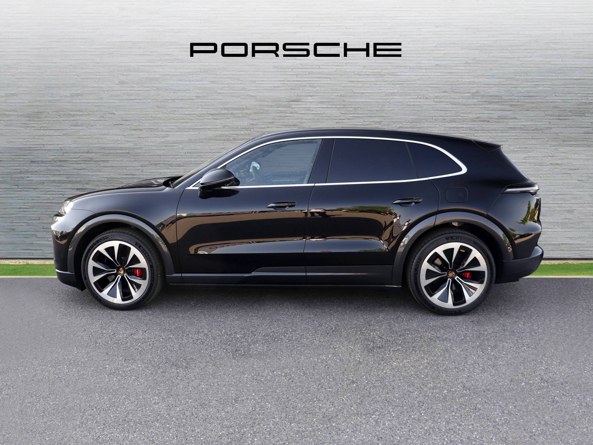Cayenne Electric, photo 2 of 42