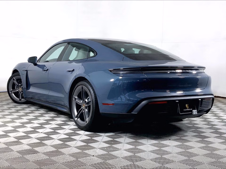 2025 Porsche Taycan Base - Photo 19