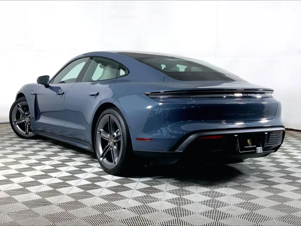 2025 Porsche Taycan Base - Photo 23