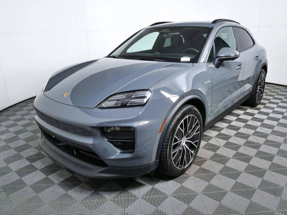2026 Porsche Macan