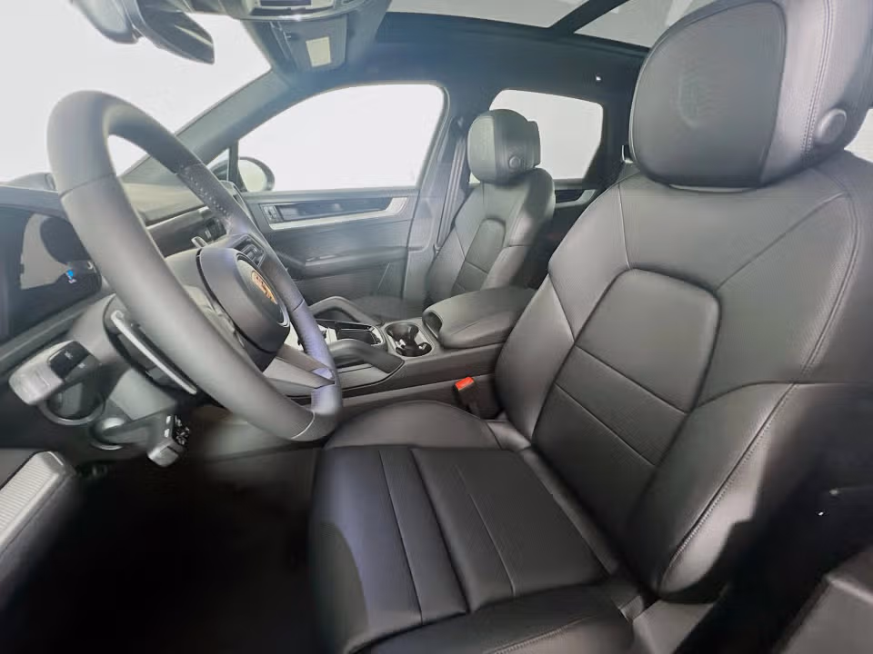 2026 Porsche Cayenne S E-Hybrid - Photo 35
