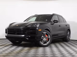 2026 Porsche Cayenne S's photo