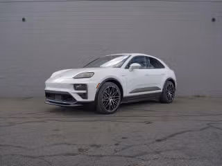 2024 Porsche Macan Macan Turbo Electric's photo