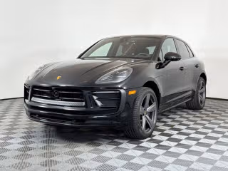 2023 Porsche Macan -'s photo