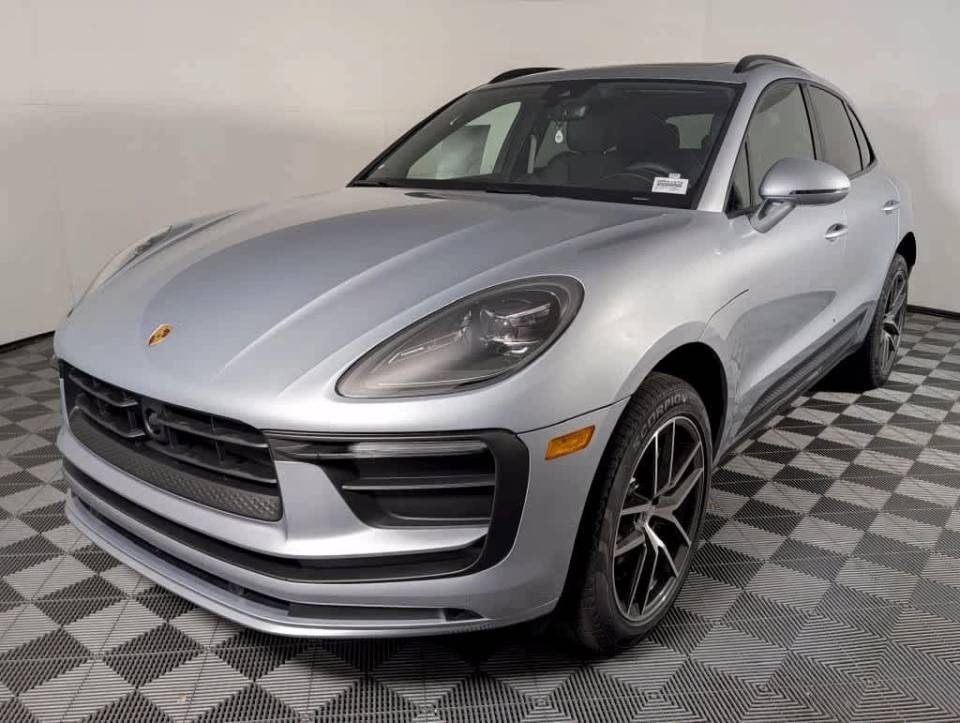 2026 Porsche Macan
